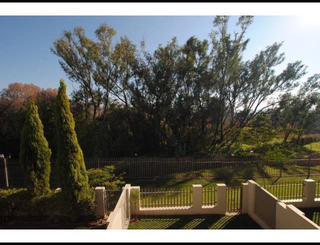 2 BEDROOM PROPERTY TO RENT IN PAULSHOF